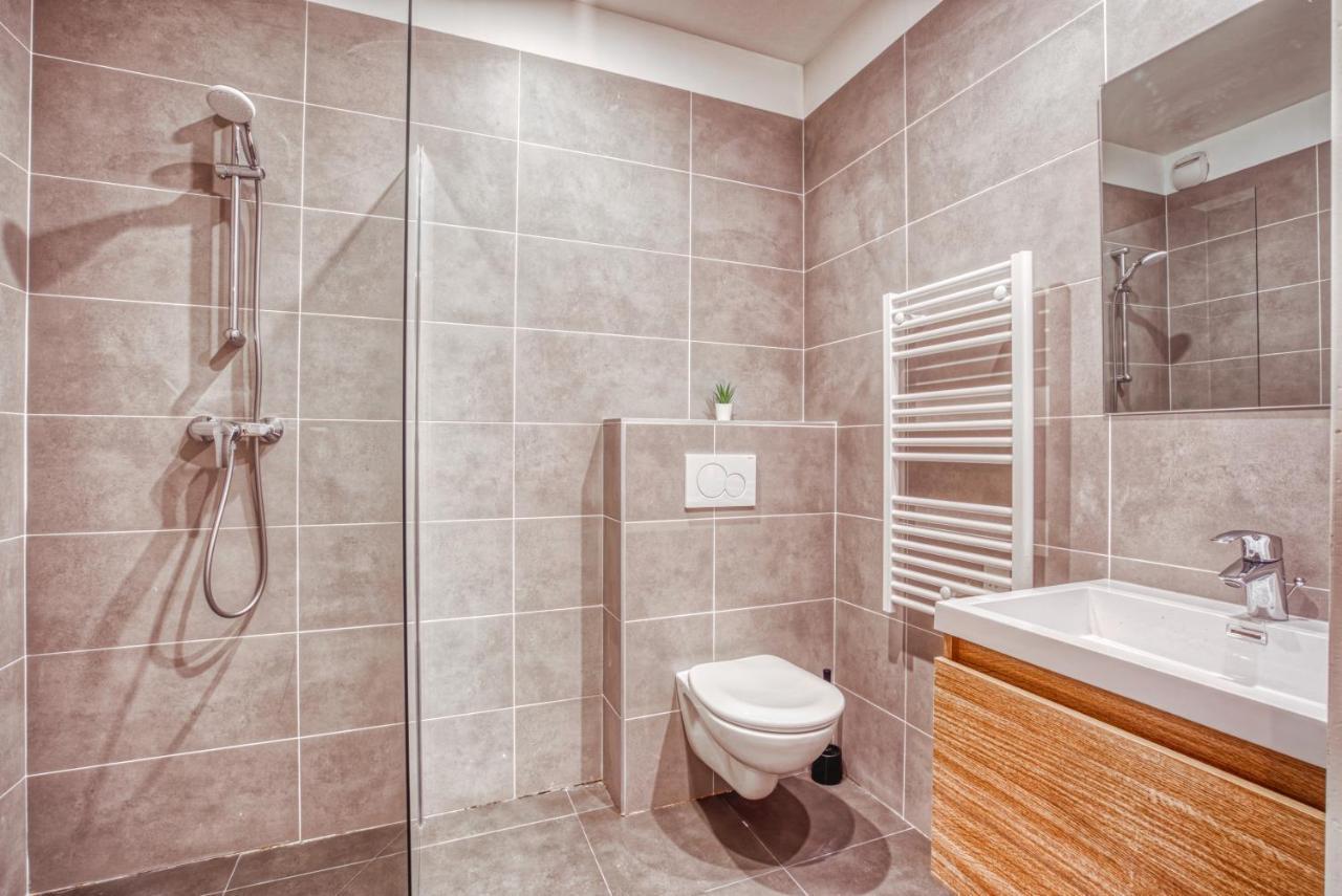 Appartement Vernezza, F3 à Deux Pas De Montparnasse Paris